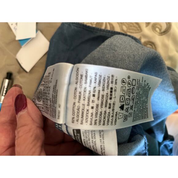 Levi's chambray‎ ruffle sleeved peasant tie neck blouse L Blue retro boho whimsy - Picture 6 of 6